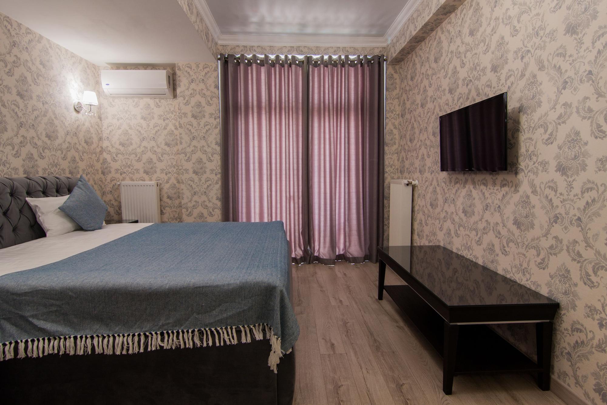 Klassik Hotel Chisinau Exterior foto
