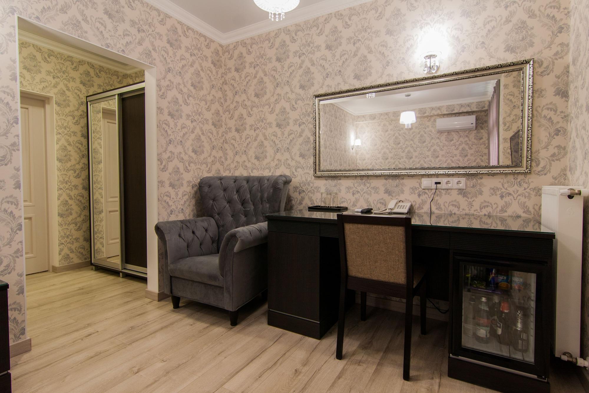 Klassik Hotel Chisinau Exterior foto