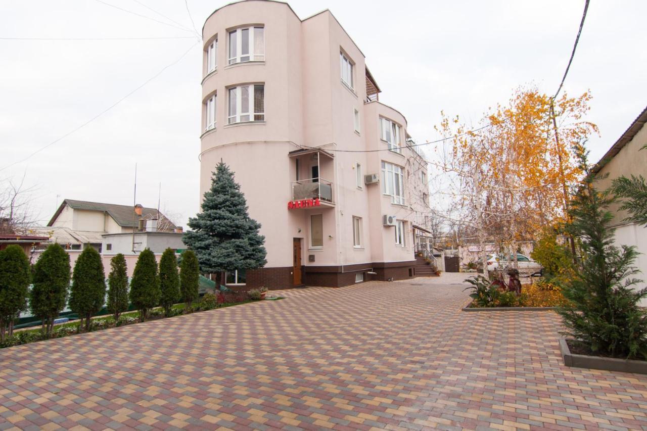 Klassik Hotel Chisinau Exterior foto