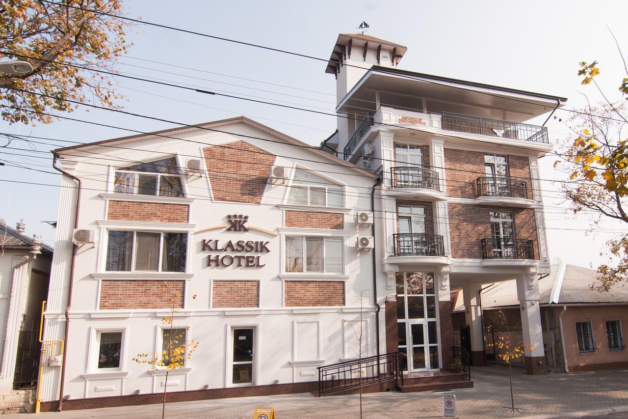 Klassik Hotel Chisinau Exterior foto