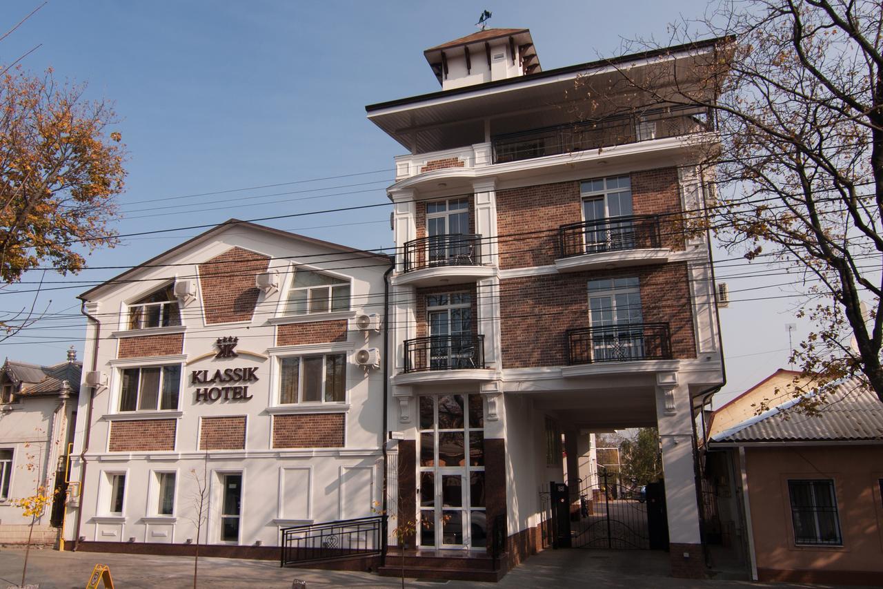 Klassik Hotel Chisinau Exterior foto